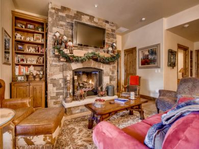 2 Bedroom Beaver Creek Vacation Home Plus Den.